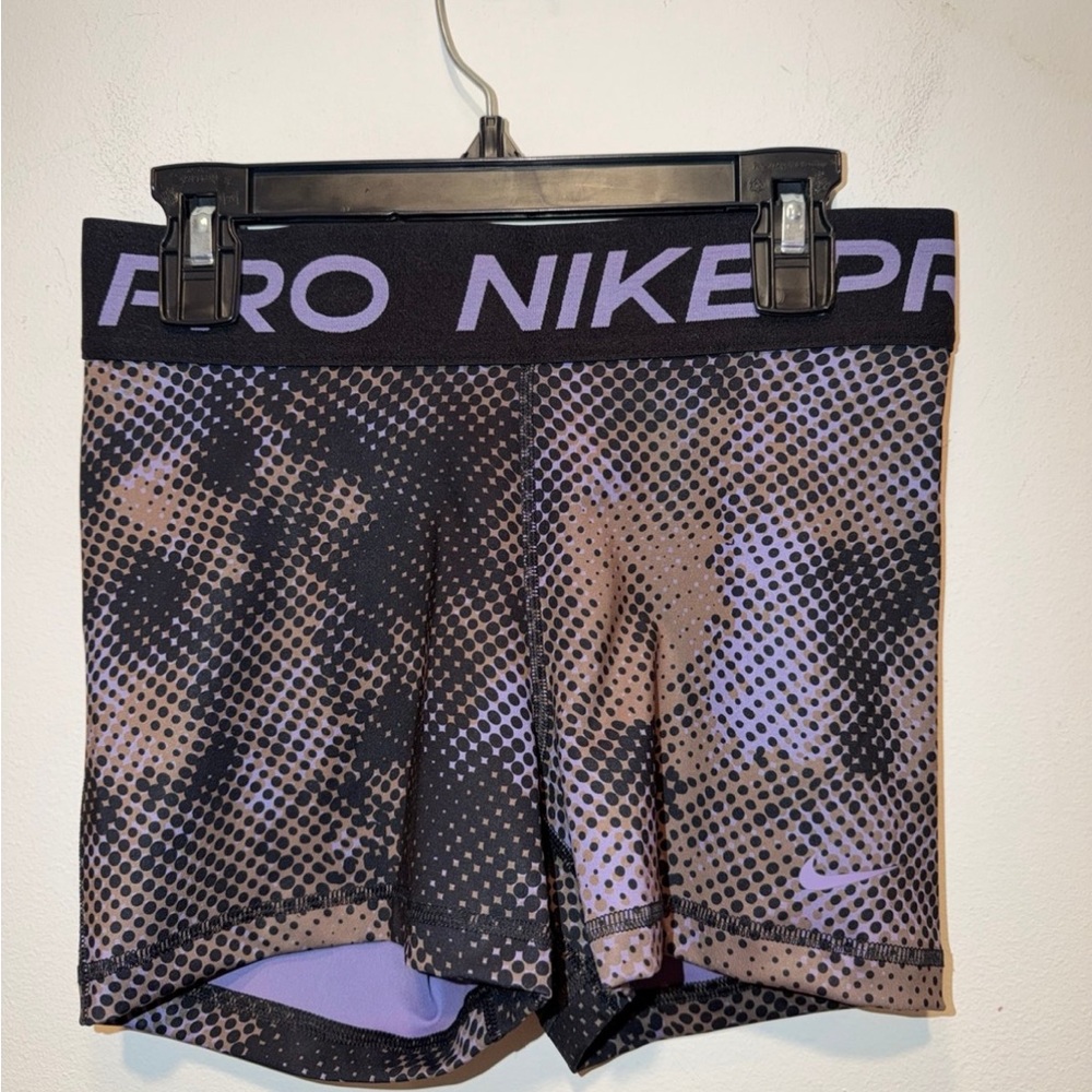 Nike Pro’s Womens 3” Multicolor Spandex. Womens Small (NWTS)